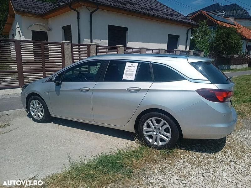 Culoareargint Utilizat 2019 Opel Astra Edition Break | 7.800 EUR (Preț OK) - Imagine 1/4