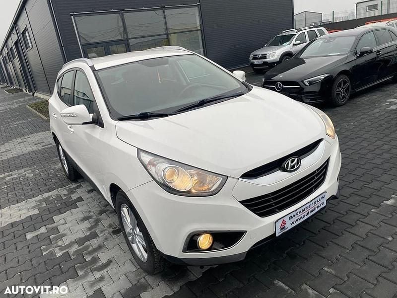 Second-hand Hyundai ix35 136 CP (100 kW) 2011 Culoarealb SUV