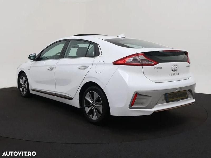 Second-hand Hyundai Ioniq 88 kW (120 CP) 2018 Culoarealb Hatchback