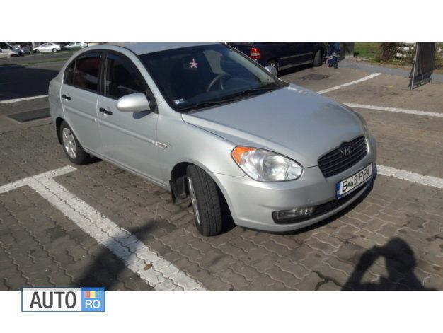 Gri Utilizat 2007 Hyundai Accent Berlinǎ | 2.100 EUR - Imagine 1/4