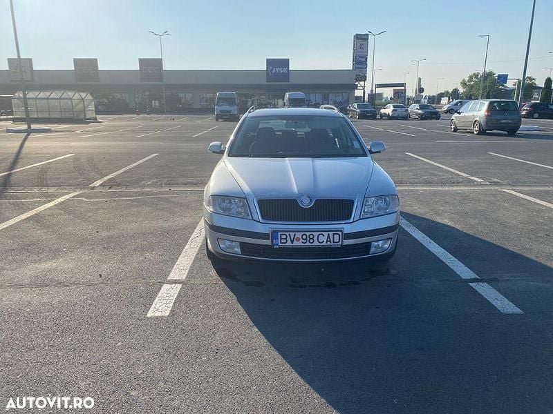 Culoareargint Utilizat 2008 Skoda Octavia Elegance Break | 3.700 EUR (Preț OK) - Imagine 1/4
