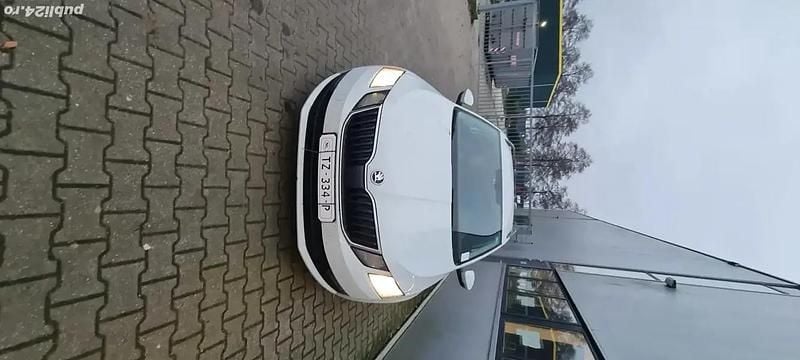 Alb Second-hand 2018 Skoda Octavia Break | 9.400 EUR (Preț OK) - Imagine 1/4