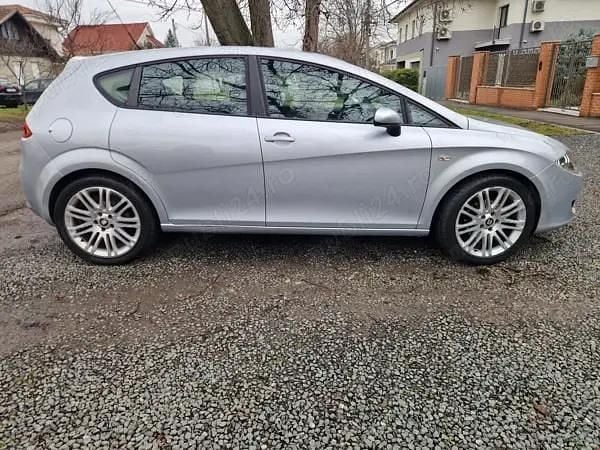Second-hand Seat Leon 105 CP (77 kW) 2009 Hatchback