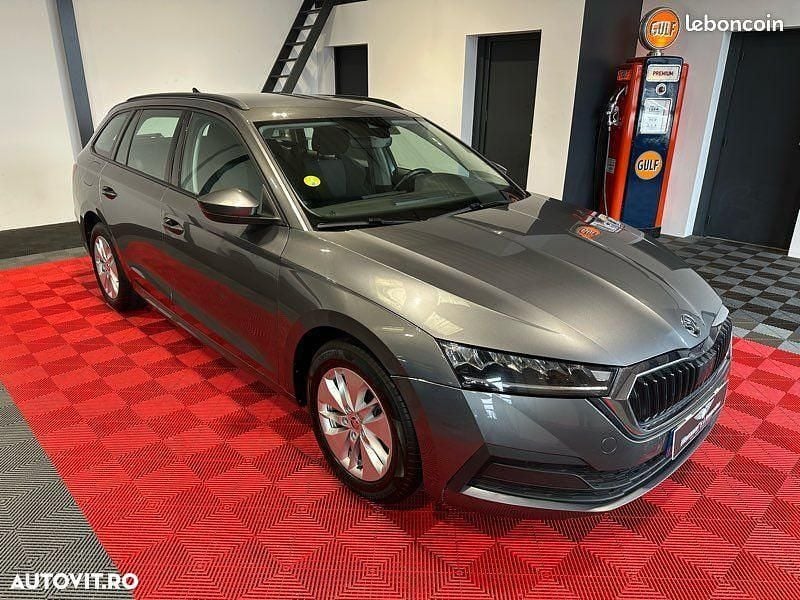 Culoaregri Second-hand 2022 Skoda Octavia Tour Break | 12.900 EUR (Preț bun) - Imagine 1/4