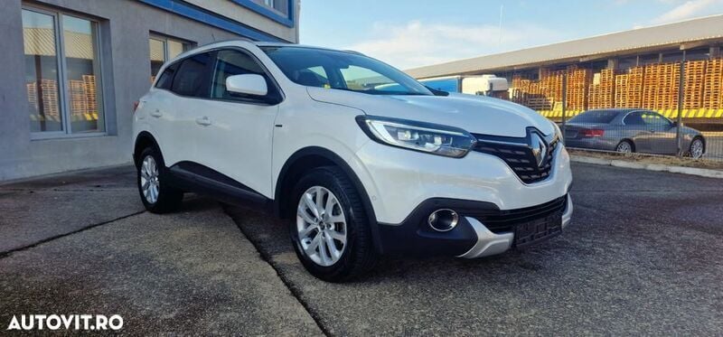 Alb Utilizat 2018 Renault Kadjar SUV | 10.990 EUR (Super Preț) - Imagine 1/4