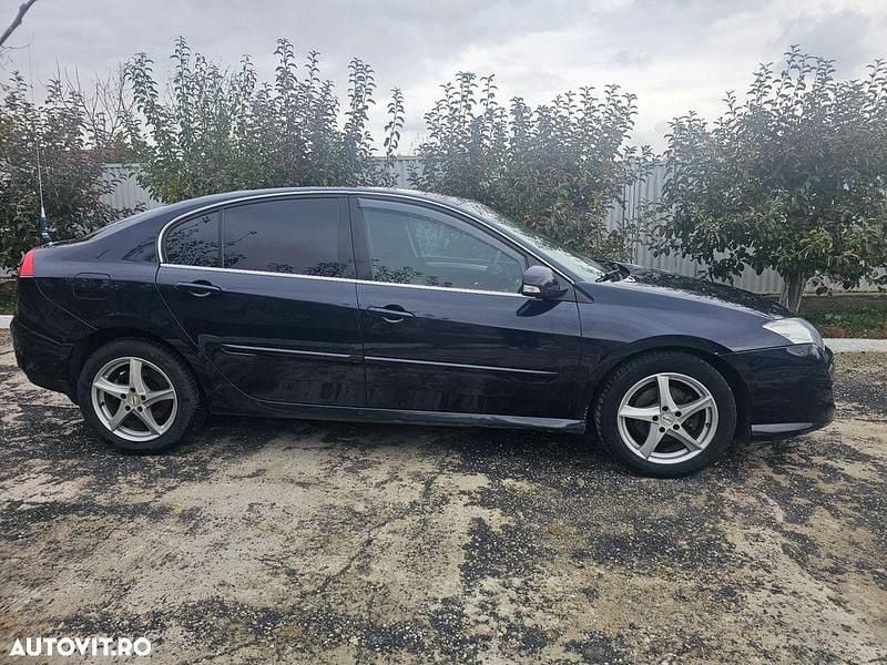 Culoarealbastru Utilizat 2009 Renault Laguna III Dynamique Berlinǎ | 3.900 EUR (Scump) - Imagine 1/4