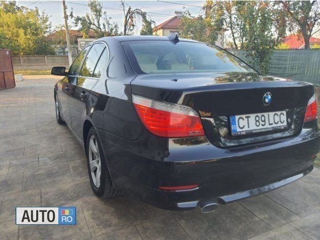 Second-hand BMW 520 177 CP (130 kW) 2010 Berlinǎ