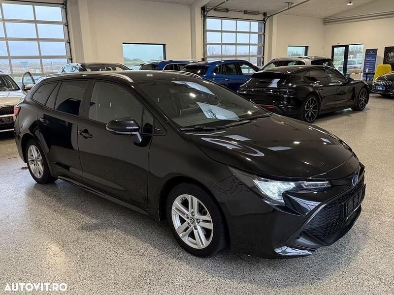 Culoarenegru Second-hand 2023 Toyota Corolla Business Edition Break | 18.900 EUR (Preț bun) - Imagine 1/4