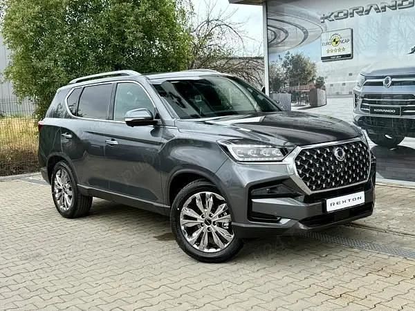 Gri Utilizat 2024 Ssangyong (KGM) Rexton SUV | 49.000 EUR (Puțin scump) - Imagine 1/4
