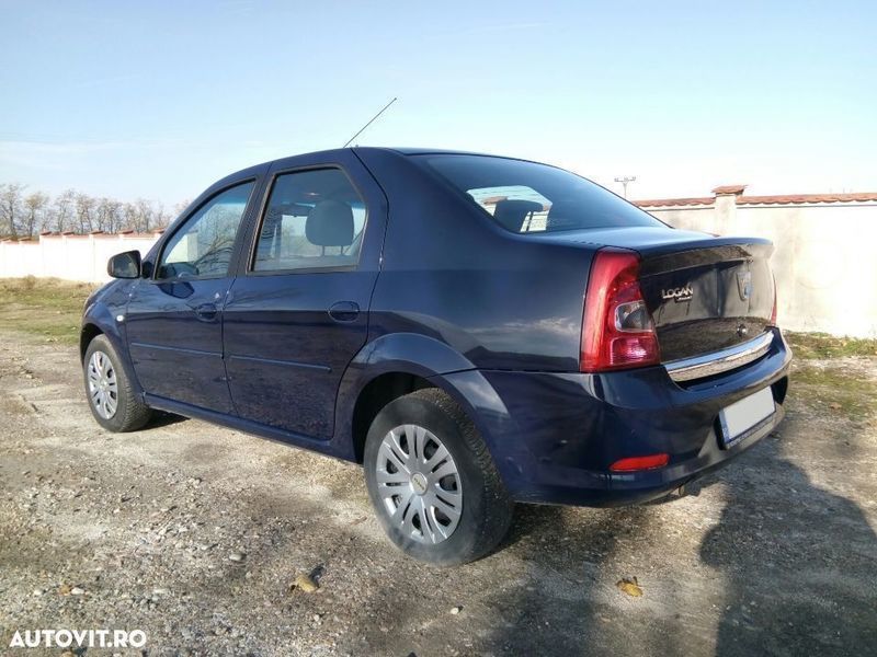 Albastru Utilizat 2010 Dacia Logan Berlinǎ | 3.490 EUR (Puțin scump) - Imagine 1/4