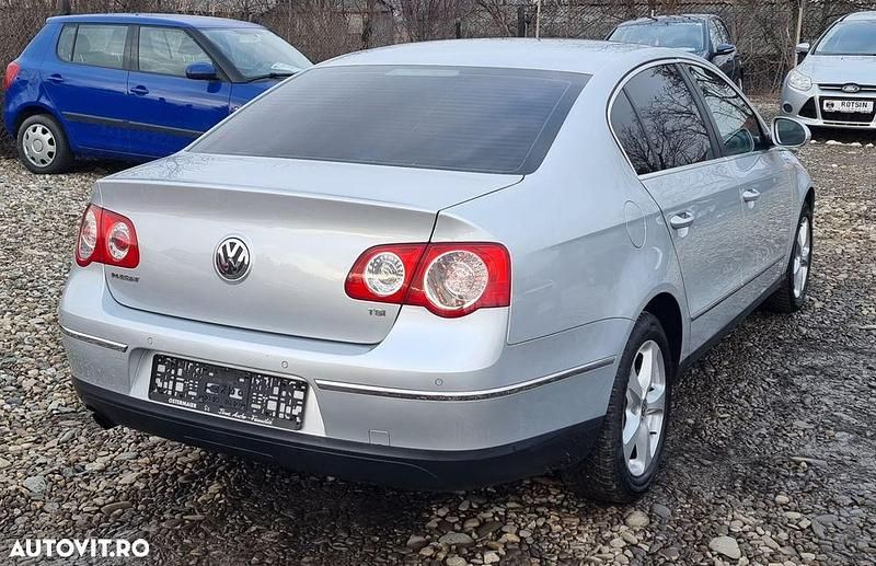 Second-hand VW Passat Comfortline 122 CP (89 kW) 2009 Culoaregri Berlinǎ