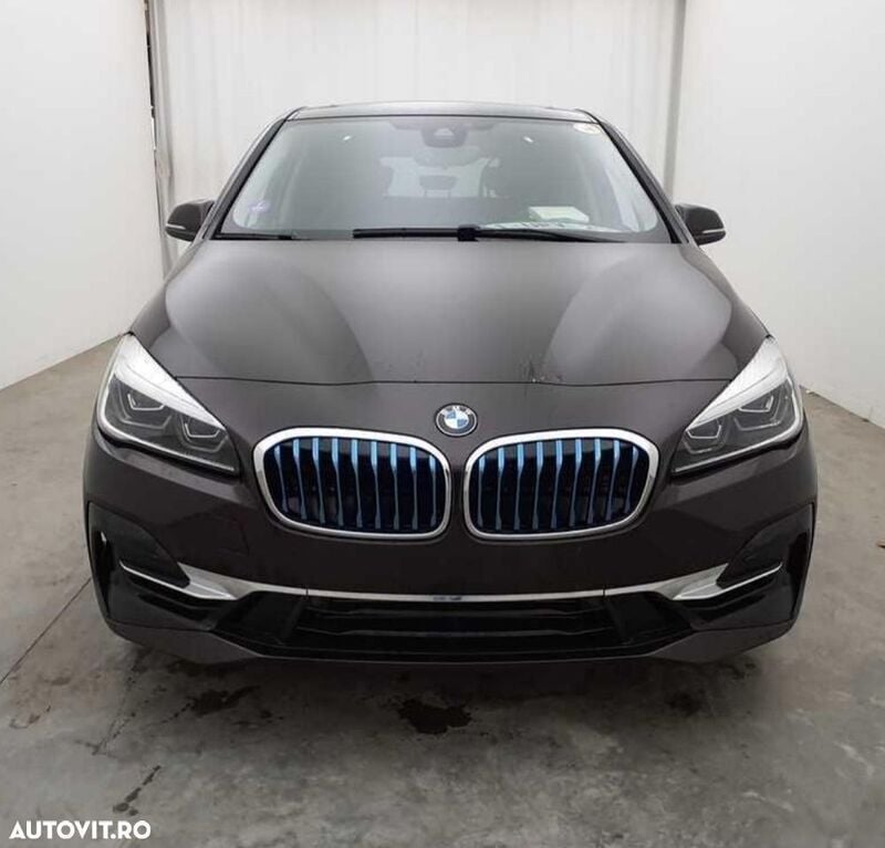 Maro Utilizat 2018 BMW 225 Luxury Line | 13.250 EUR - Imagine 1/4