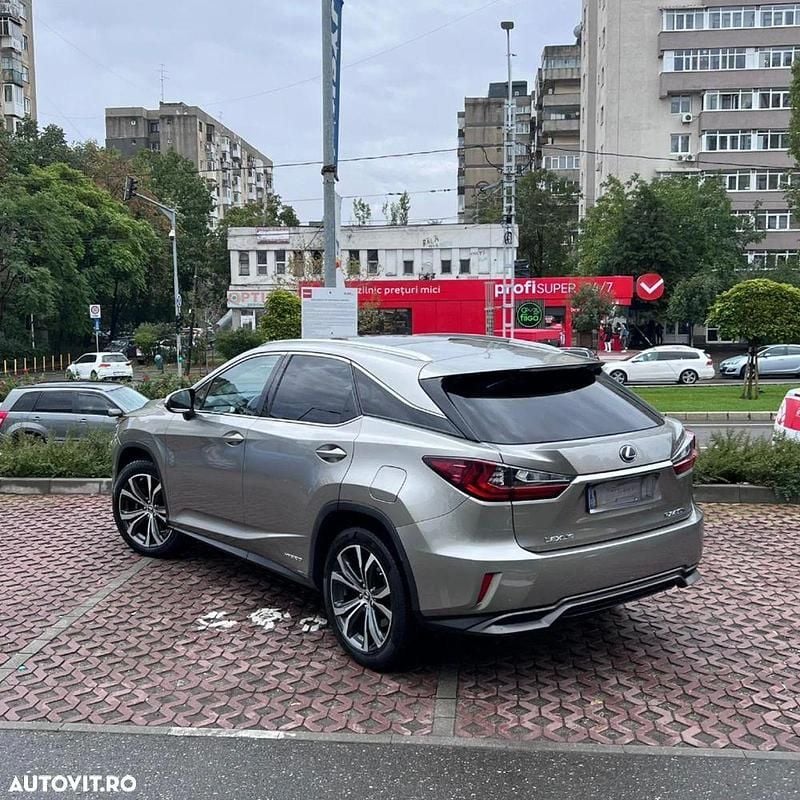 Second-hand Lexus RX450h Executive Line 299 CP (219 kW) 2018 Culoaregri SUV