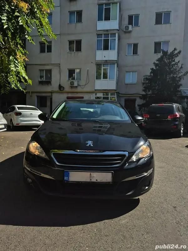 Utilizat 2016 Peugeot 308 Berlinǎ | 5.900 EUR (Preț OK) - Imagine 1/4