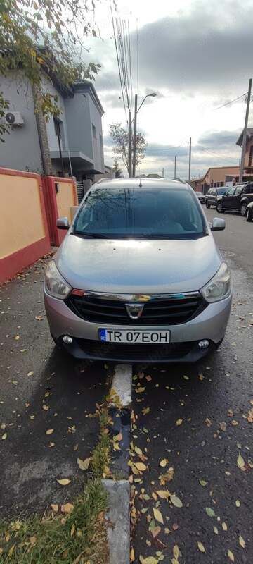 Utilizat 2012 Dacia Lodgy Monovolum | 5.200 EUR (Preț OK) - Imagine 1/3
