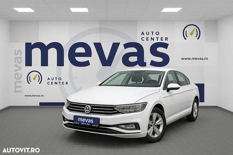 Culoarealb Utilizat 2020 VW Passat Trendline Berlinǎ | 14.380 EUR (Super Preț) - Imagine 1/4