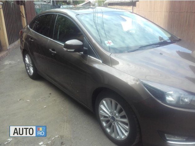 Second-hand Ford Focus 150 CP (110 kW) 2016 Maro Berlinǎ