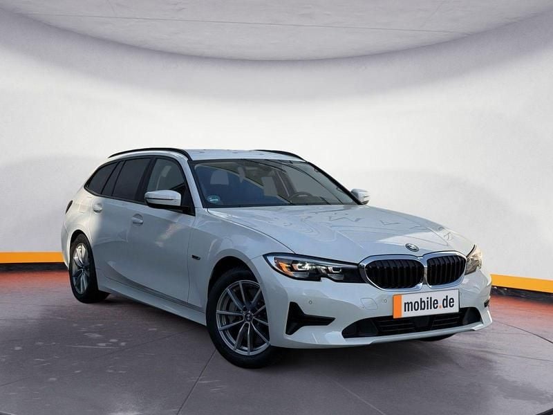 Utilizat 2022 BMW 330 Advantage Break | 29.061 EUR - Imagine 1/1