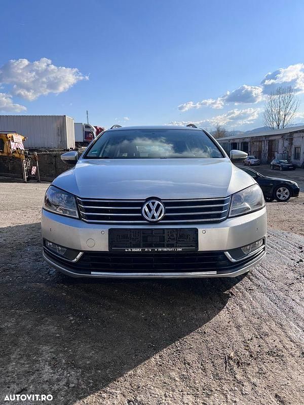 Argint Utilizat 2012 VW Passat Comfortline Break | 4.900 EUR (Super Preț) - Imagine 1/4