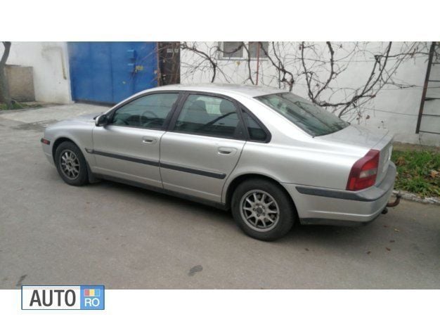 Second-hand Volvo S80 140 CP (102 kW) 2001 Berlinǎ