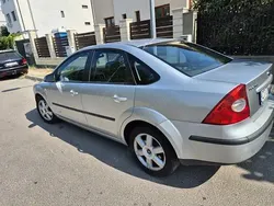Gri Utilizat 2007 Ford Focus Trend Berlinǎ | 2.300 EUR (Preț OK)