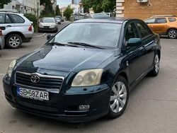 Culoareverde Utilizat 2003 Toyota Avensis Executive Berlinǎ | 1.500 EUR