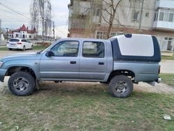 Utilizat 2003 Toyota HiLux Pickup | 6.900 EUR (Scump)