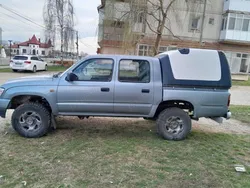 Utilizat 2003 Toyota HiLux Pickup | 6.900 EUR