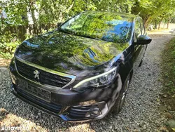 Culoarenegru Utilizat 2018 Peugeot 308 Allure | 6.200 EUR (Super Preț)
