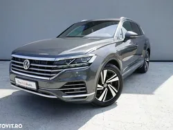 Gri mediu normal Utilizat 2018 VW Touareg Atmosphere SUV | 37.500 EUR (Preț OK)