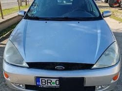 Gri Utilizat 2001 Ford Focus Berlinǎ | 900 EUR (Super Preț)