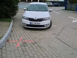 Culoarealb Utilizat 2014 Skoda Rapid Active Hatchback | 4.700 EUR (Preț OK)