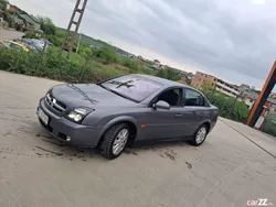 Utilizat 2005 Opel Vectra | 1.350 EUR