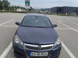 Utilizat 2008 Opel Astra Hatchback | 11.000 EUR