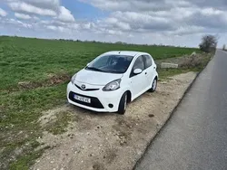 Utilizat 2011 Toyota Aygo Hatchback | 2.300 EUR