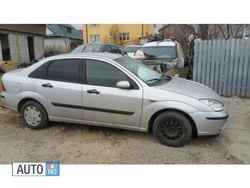 Utilizat 2004 Ford Focus Berlinǎ | 1.000 EUR (Preț bun)