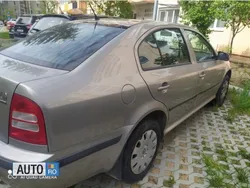 Gri Utilizat 2009 Skoda Octavia Hatchback | 1.800 EUR (Super Preț)