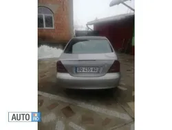 Argintiu Utilizat 2002 Mercedes C220 Berlinǎ | 2.800 EUR