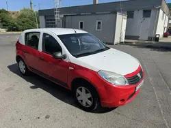 Utilizat 2010 Dacia Sandero Hatchback | 999 EUR (Super Preț)