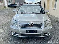 Argintiu Utilizat 2005 Toyota Avensis Break | 999 EUR (Super Preț)
