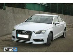 Alb Utilizat 2015 Audi A3 Berlinǎ | 12.900 EUR (Preț bun)