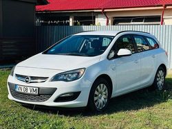 Culoarealb Utilizat 2014 Opel Astra Break | 4.200 EUR (Preț OK)