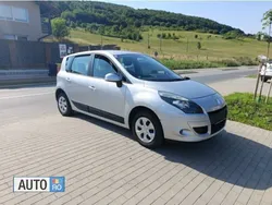 Gri Utilizat 2011 Renault Scénic III Monovolum | 3.800 EUR (Preț bun)