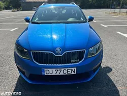 Culoarealbastru Utilizat 2014 Skoda Octavia RS Break | 9.000 EUR (Puțin scump)