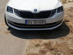 Culoarealb Utilizat 2018 Skoda Octavia Style Hatchback | 11.800 EUR (Preț bun)