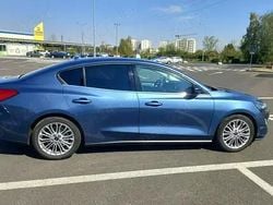 Albastru Utilizat 2020 Ford Focus Berlinǎ | 12.500 EUR (Puțin scump)