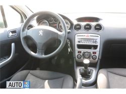Alb Utilizat 2011 Peugeot 308 Hatchback | 2.500 EUR (Preț bun)