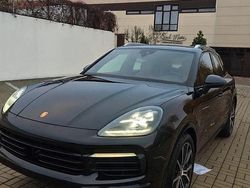 Culoarenegru Utilizat 2019 Porsche Cayenne SUV | 49.900 EUR (Preț bun)