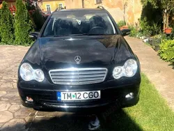 Utilizat 2004 Mercedes 220 Break | 2.500 EUR