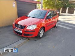 Rosu Utilizat 2008 VW Polo Hatchback | 3.500 EUR (Scump)